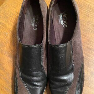Walking Brand Suede Leather sz 8 Wedges  Comfort